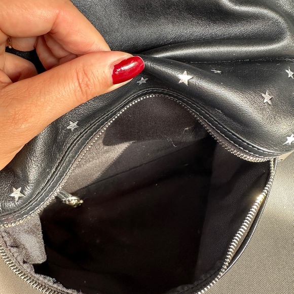 Saint Laurent
Men's Black Ysl City Star Embossed Backpack leather unisex - Picture 3 of 16